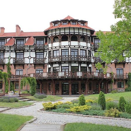 Stary Tartak Hotel อิวาวา ภายนอก รูปภาพ
